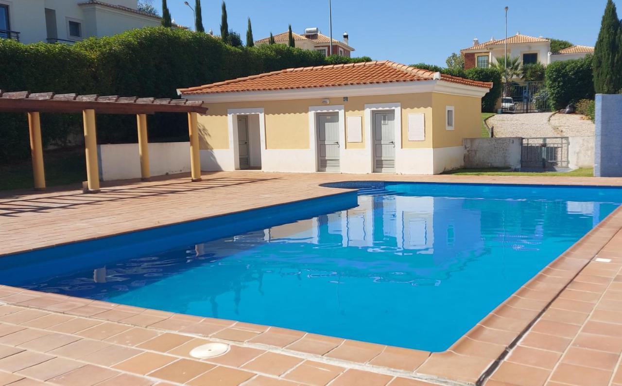 Apartamento Piscina 5 Minutos Praia Alcantarilha Exterior photo